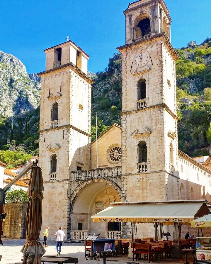 Old Town Kotor Square Lägenhet Exteriör bild